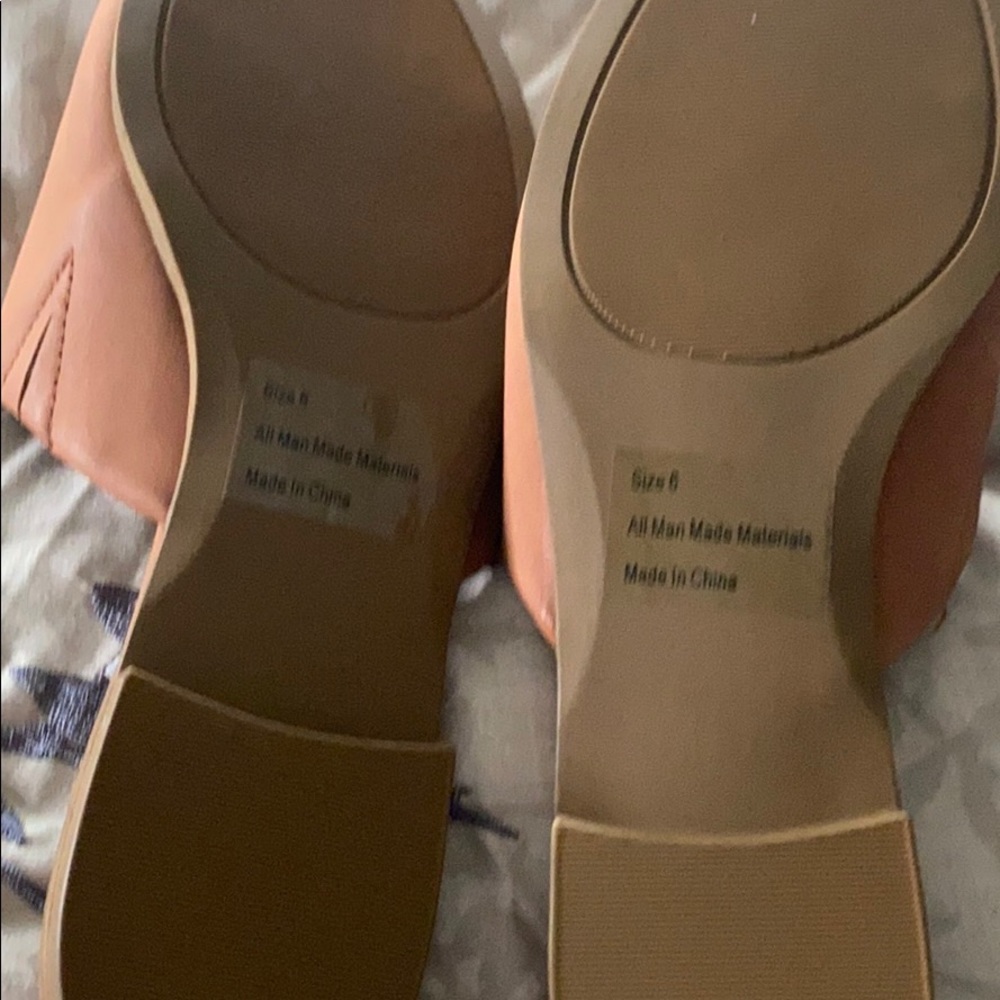 Shoes - Picture 4 of 4